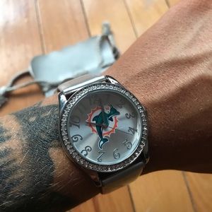 ▫️e t c || like new❗️ladies miami dolphins watch▫️